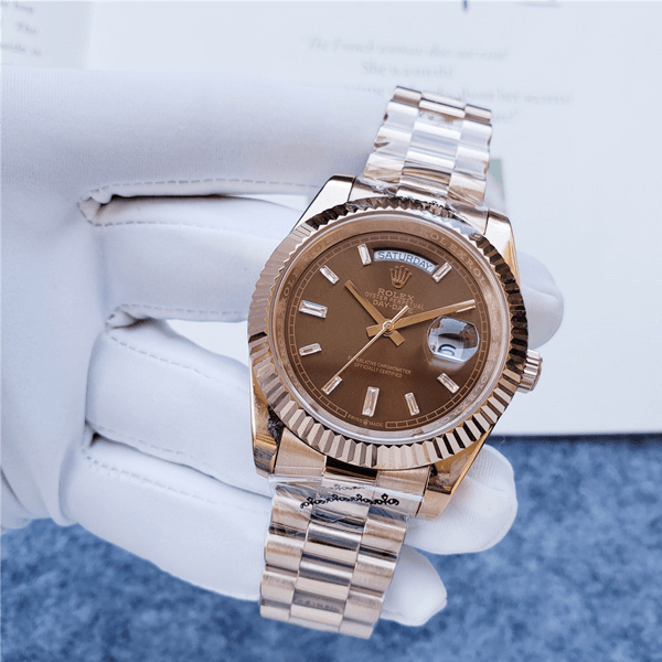 DAY-DATE - m228235-0003