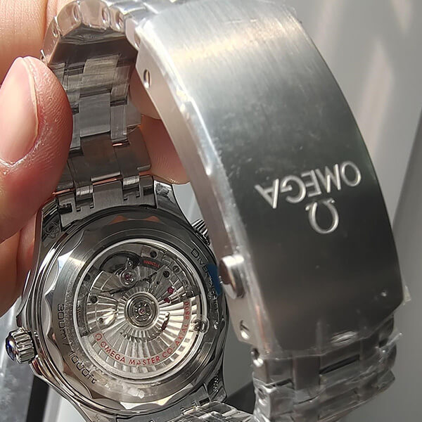 SEAMASTER - 210.30.42.20.01.001